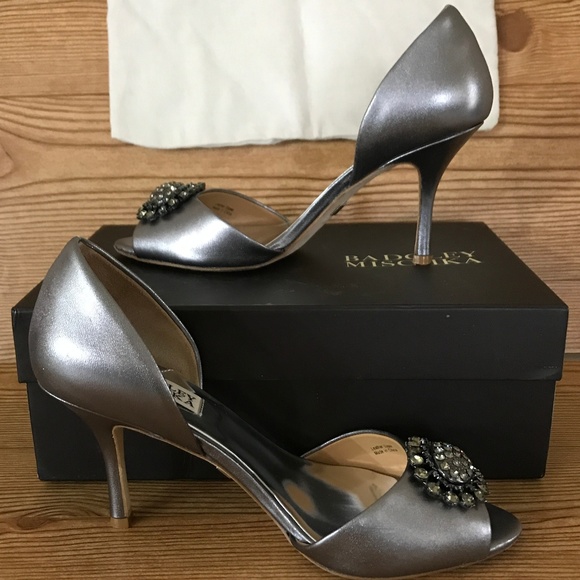 Badgley Mischka Pewter Lacie d'Orsay Leather Heels - Picture 5 of 11